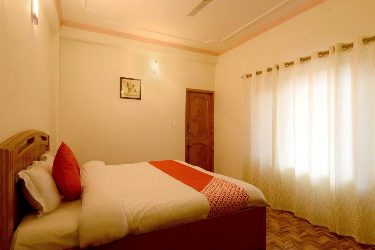 Oyo 7138 Acharya Cottage Manāli Exterior foto